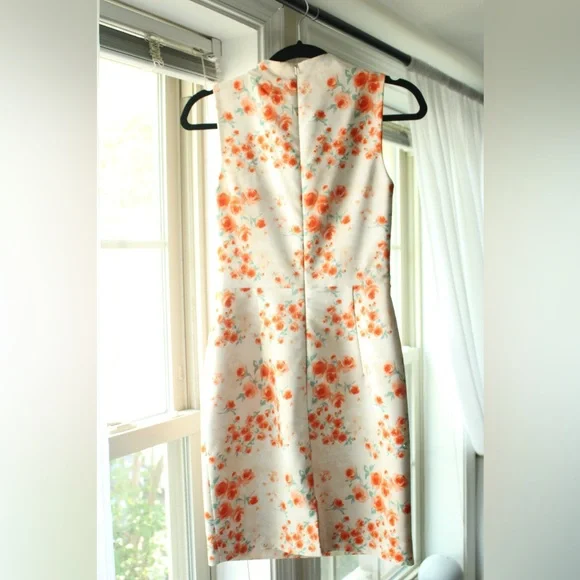 NWOT BLACK HALO Corrine Floral Sheath Dress (Size 0/XS) - Picture 7 of 8